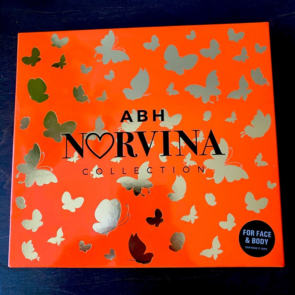 Norvina face and body pallet